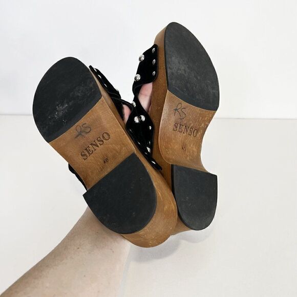 Senso Black Studded Strappy Wood Sole Sandals - Picture 6 of 7